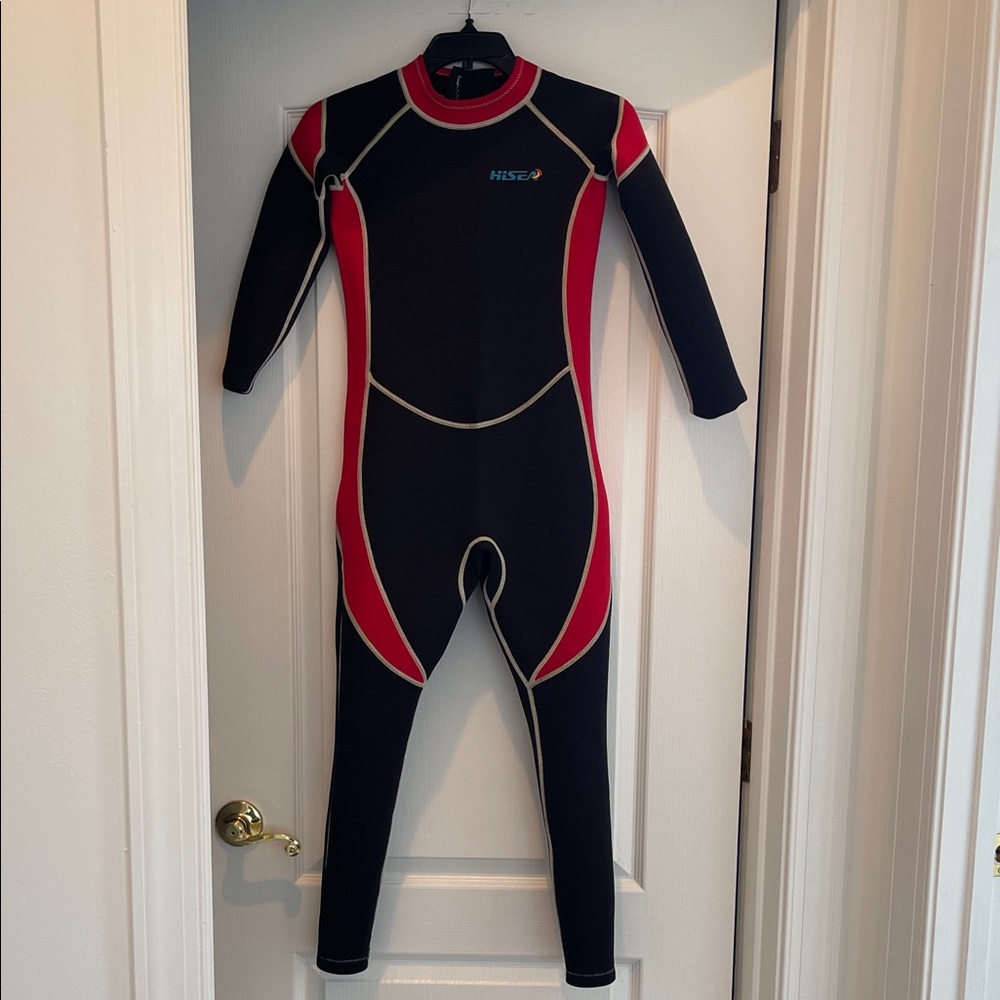 Hisea Seac Neoprene  Kids Full-body Wetsuit - Size 12✨